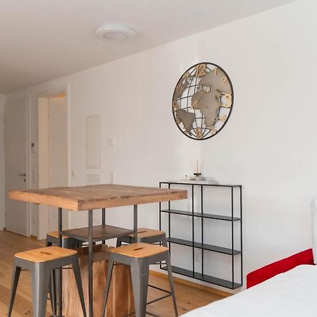 Luxurious Apartment With Big Balcony Near City Center Bécs Kültér fotó