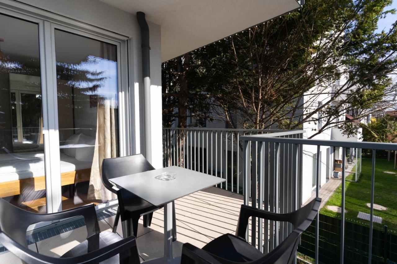 Luxurious Apartment With Big Balcony Near City Center Bécs Kültér fotó